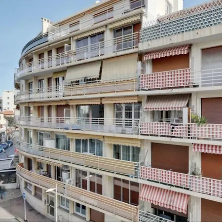 Studio L'iliade * Ζουάν λε Πιν